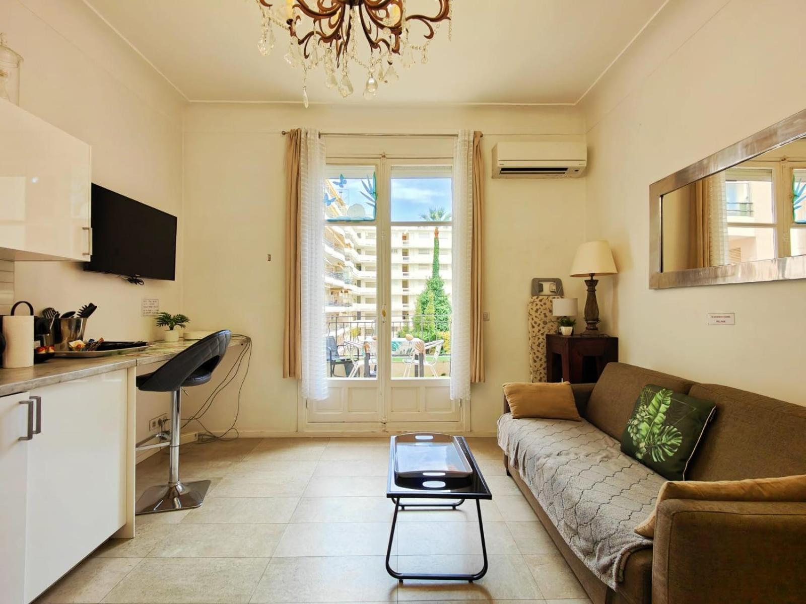 Appartamento Mythique Miramar Croisette Terrasse Clim Parking Wifi Cannes